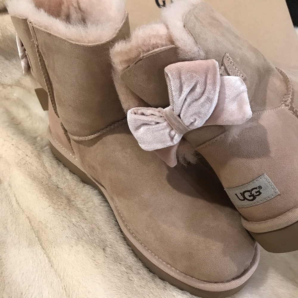UGG